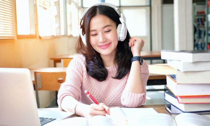 Helps you learn on world post day