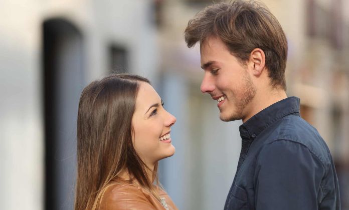 Eye contact is a Psychological Tricks