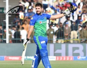 Rilee Russouw wearing Multan sultan's team dress