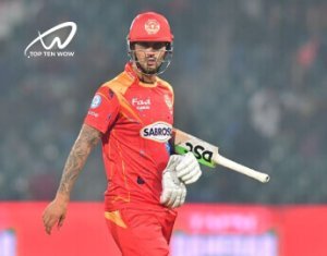 alex-hales walk in the ground