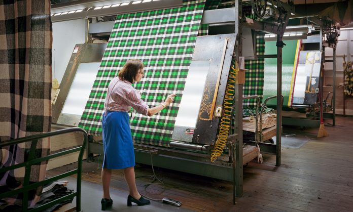 QUEEN OF RAW TEXTILE B2B MARKETPLACES