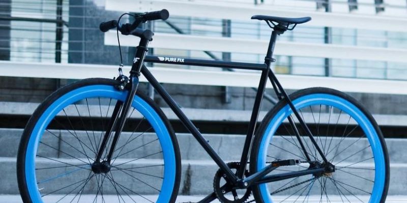 a black and blue bicycle 