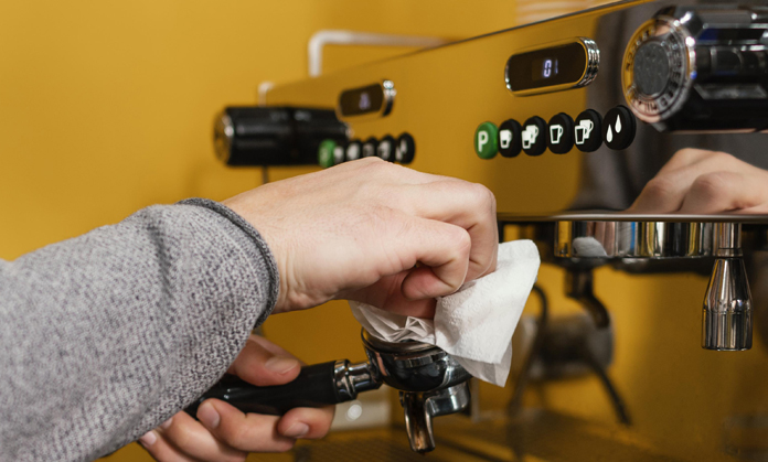 Convenient Cleaning- Coffee Maker 