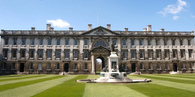 King's College London
